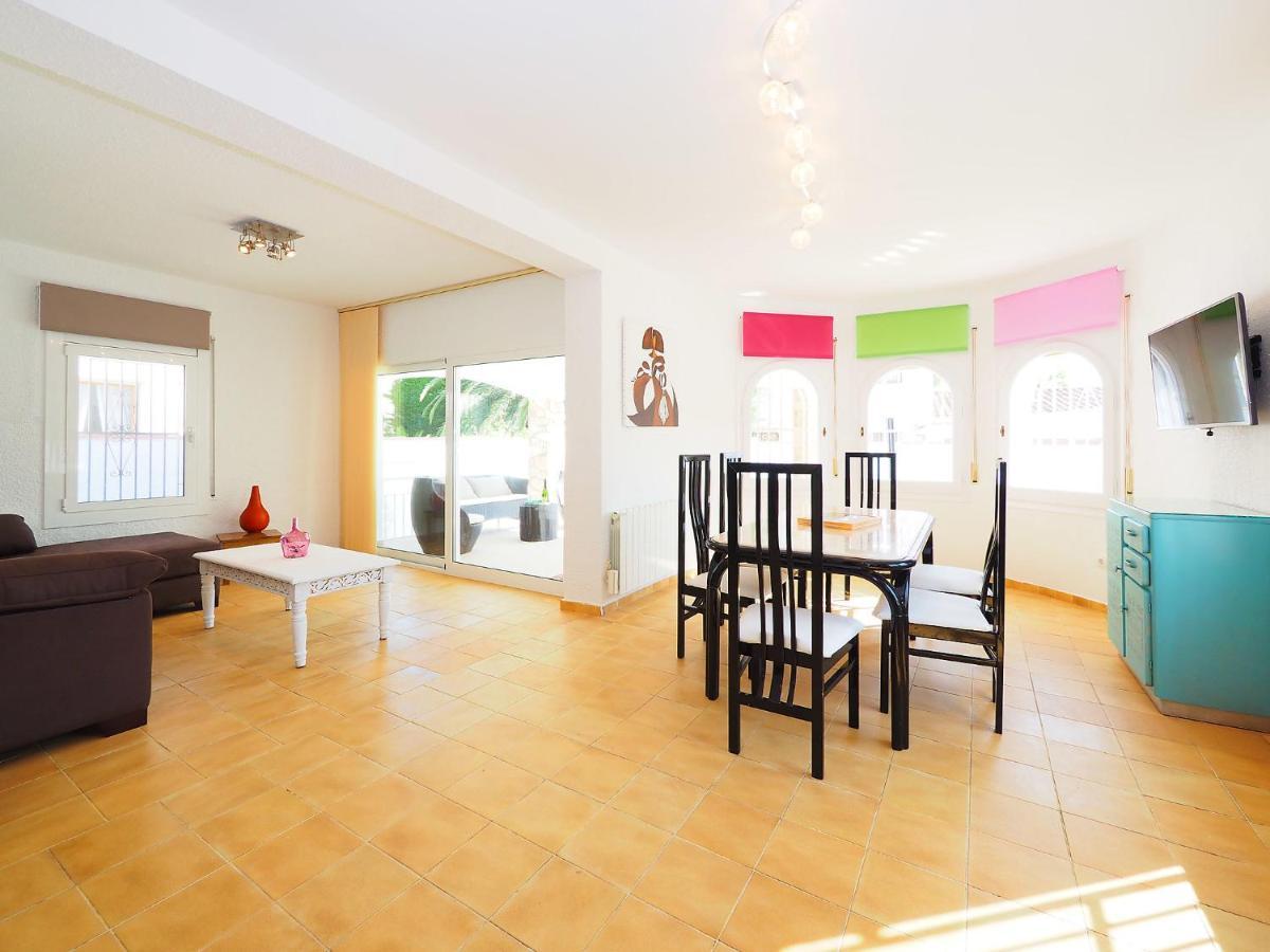 Holiday Home Alberes By Interhome Empuriabrava Exteriér fotografie
